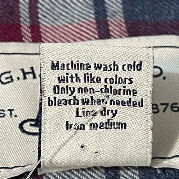 G.H.‎ Bass & Co. Lightweight Plaid Long Sleeved Shirt Medium Roll Tab Sleeve NWT - Picture 6 of 10